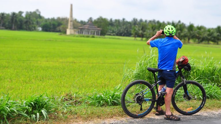 Mekong River & Beyond Luang Prabang – 2-Day Cycling Tour