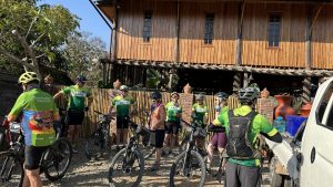 Cycling tour groups in Laos